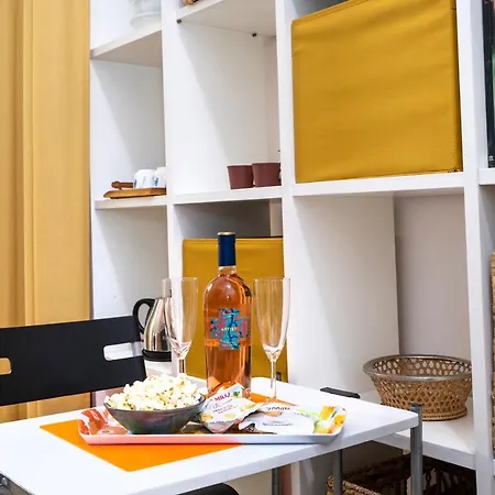 La Tana Del Turista Appartement Bari